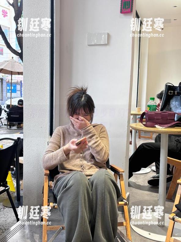 闪月半 闪月半的网袜踩出了多少奇幻?盘点这组写真合集吧!