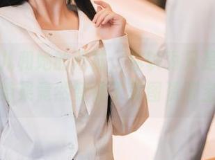 面饼仙儿和她的网袜，你以为只是一件衣服，结果竟然变成了美图资源宝库。
